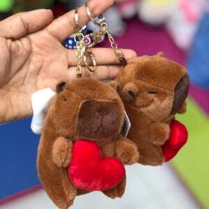 llavero Capibara corazon 12 cm